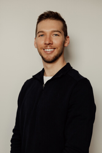Dr. Robert Varecha